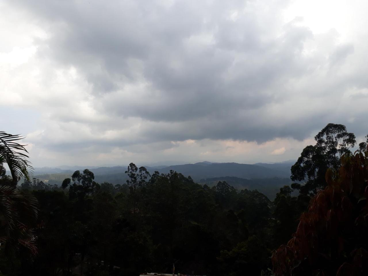 Ohiya Mount Plaza Appartement Boralanda Buitenkant foto